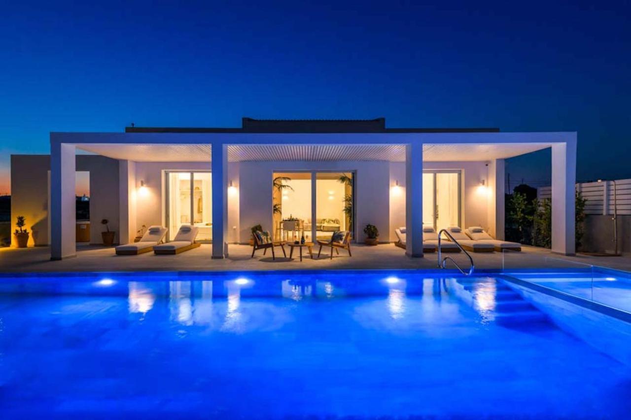 Seashore Beachfront Villa Lacónia Exterior foto