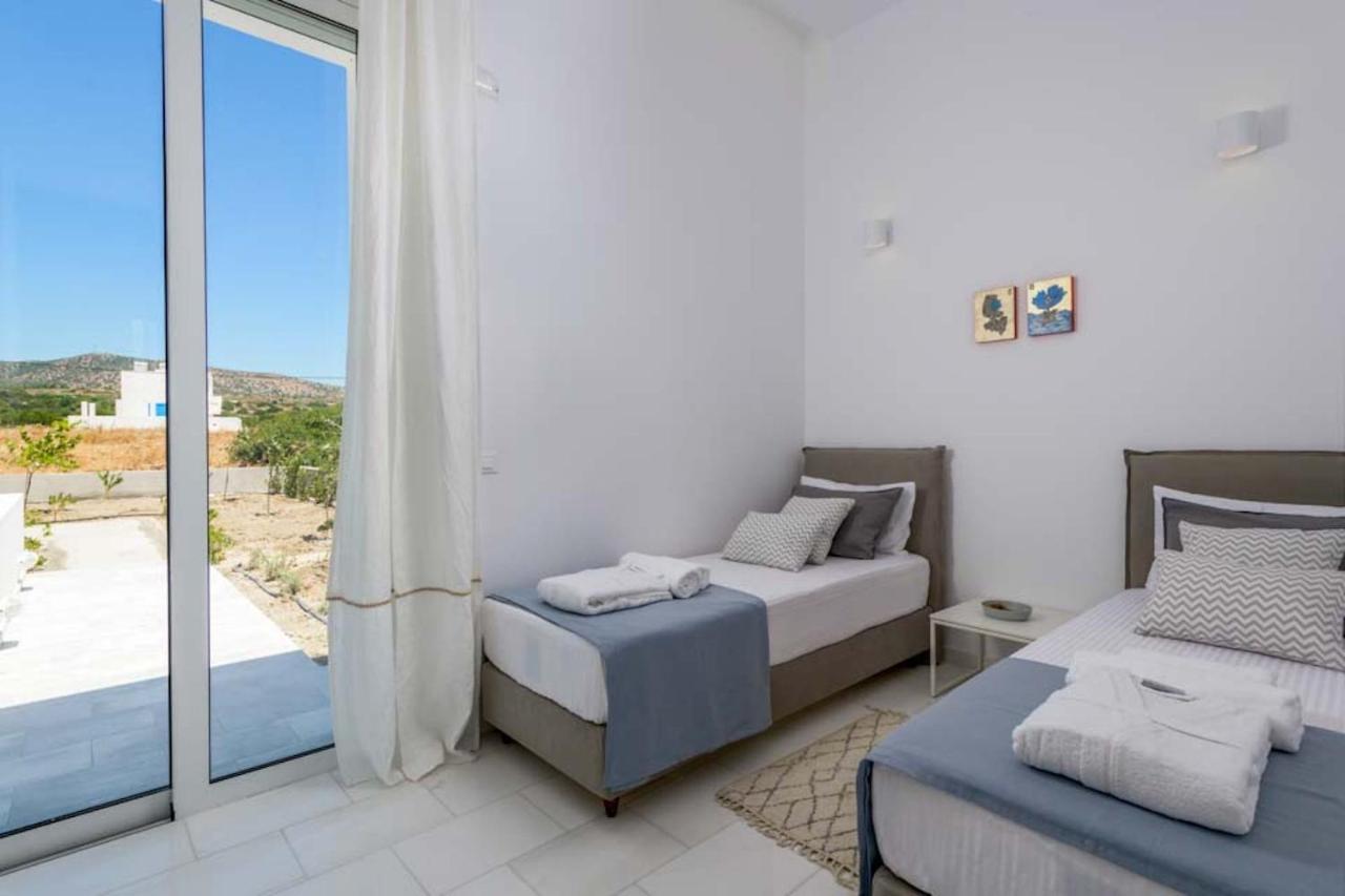 Seashore Beachfront Villa Lacónia Exterior foto