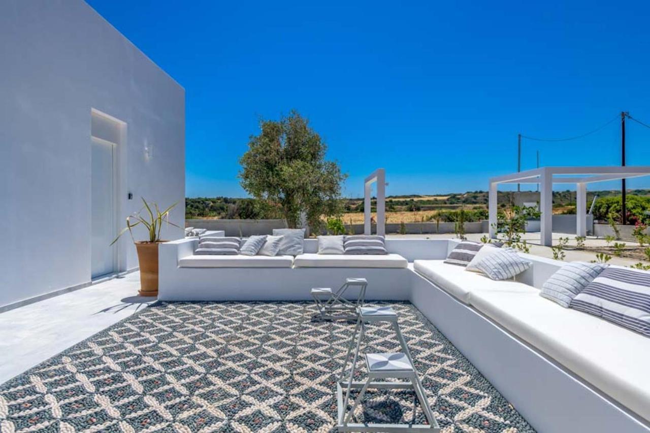 Seashore Beachfront Villa Lacónia Exterior foto
